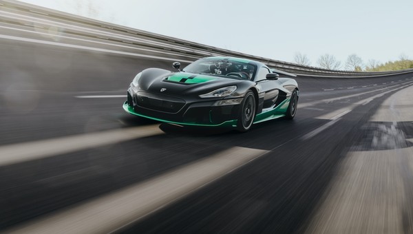 Rimac pozamiatał. W jeden dzień Nevera ustanowiła aż 23 rekordy [WIDEO]