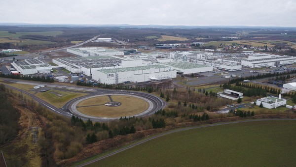 Fabryka w Hambach jest "gotowa na Grenadiera" 