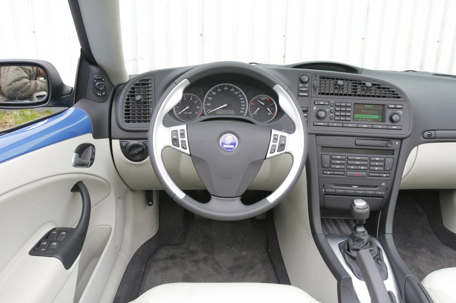 Saab 9-3 kabrio: pojazd otwarty na emocje