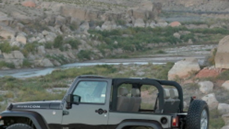 Jeep Wrangler Rubicon najlepszym pojazdem 4x4 dziesięciolecia w USA