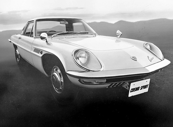 Mazda: 60 lat modeli coupe