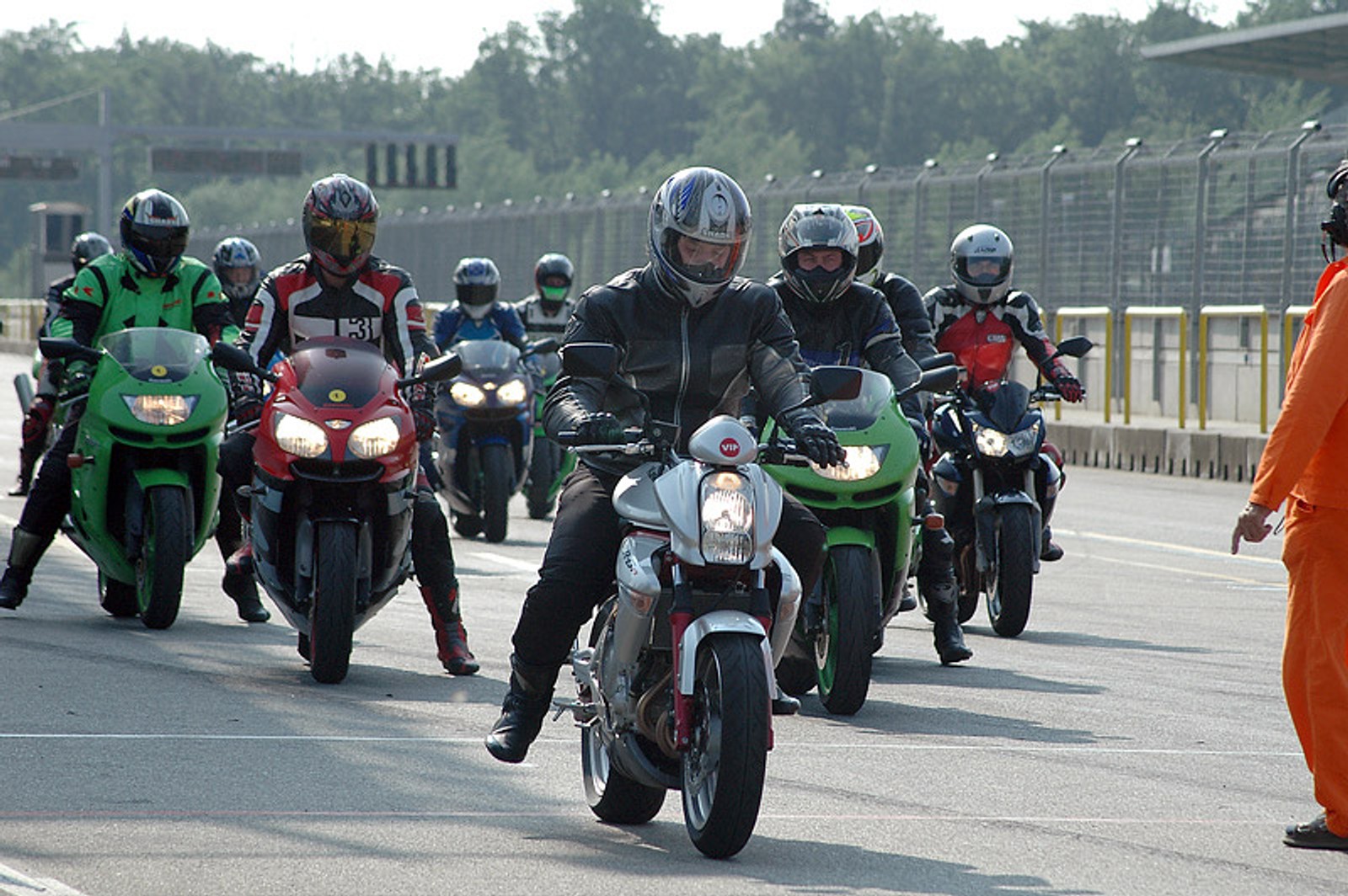 Dzień Kawasaki: tragiczny koniec małej ZX-6R Ninja (+ duża fotogaleria)