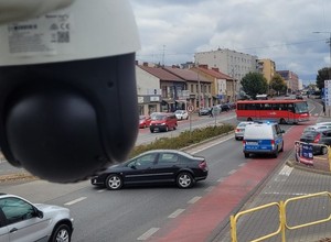 Mandaty się sypią przez ten system. Jest jak lepszy fotoradar, a kierowcy o nim nie wiedzą
