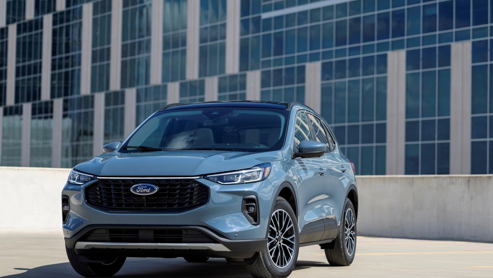 Ford Escape (model roku 2023)