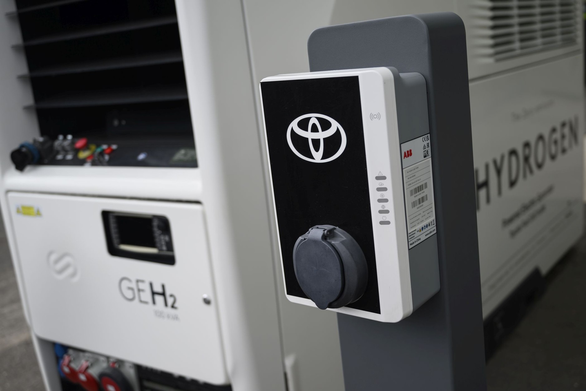 Wodorowy generator prądu