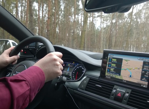 Za dużo wyświetlaczy w kabinie? Będzie ich jeszcze więcej