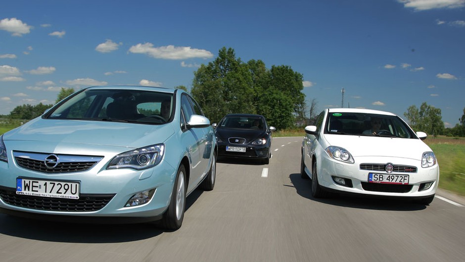 Opel Astra kontra Fiat Bravo i Seat Leon: Czy to jest przedszkole sportowych kompaktów?