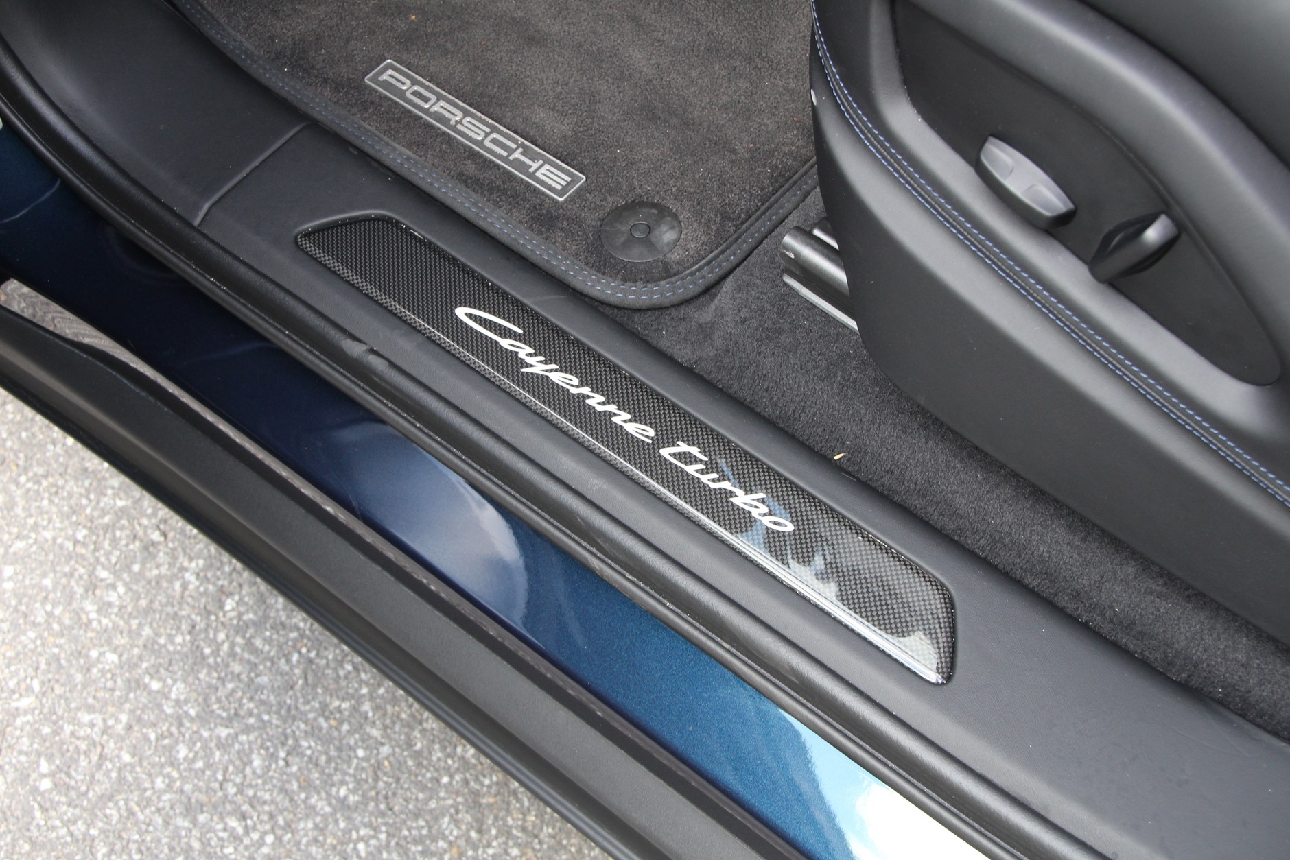 Porsche Cayenne Turbo E-Hybrid Coupe z pakietem GT