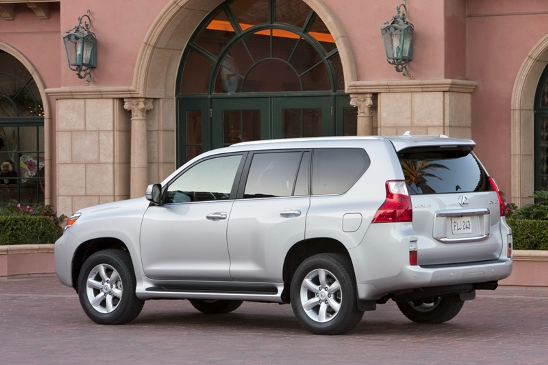 Lexus GX460 – przewraca się, nie kupujcie go