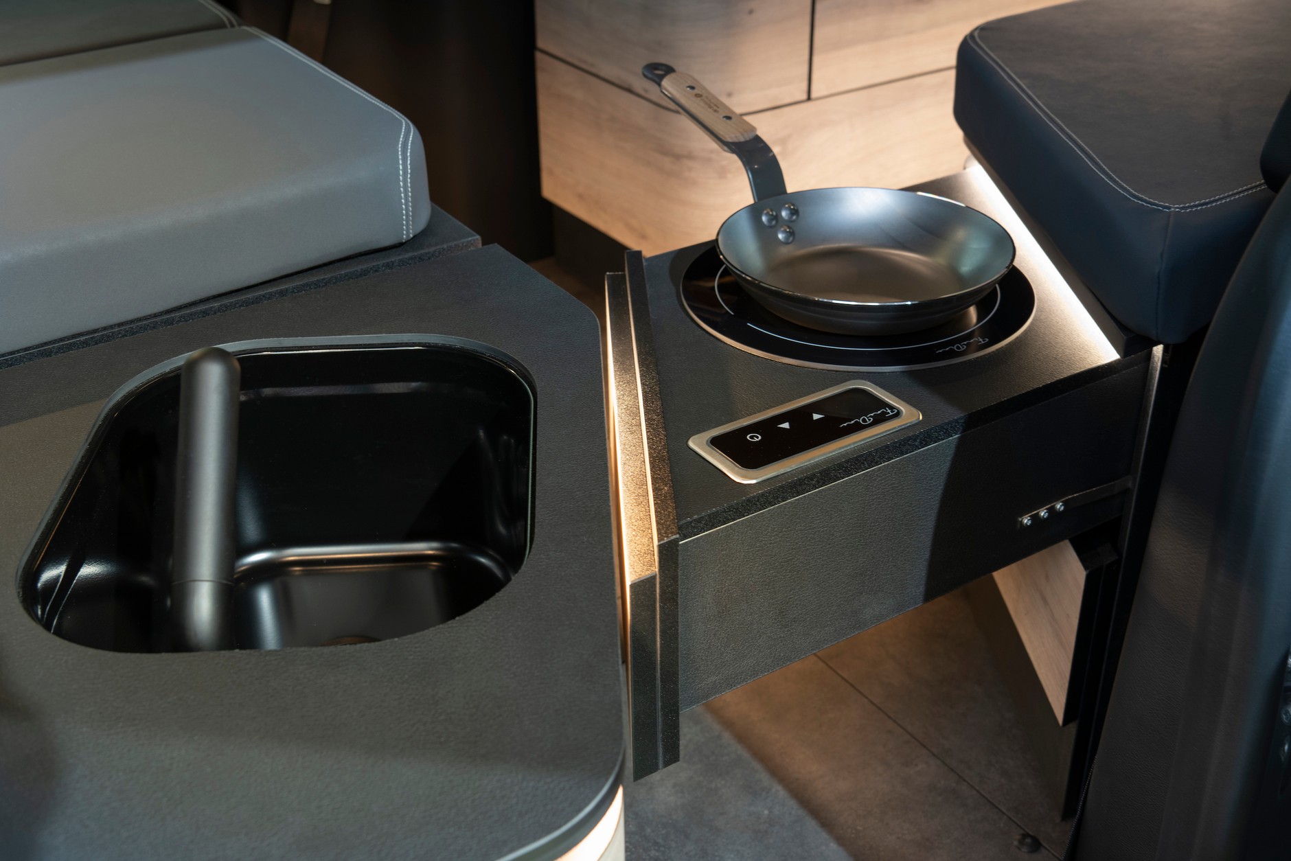 Mercedes EQT Marco Polo