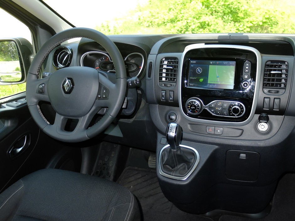 Renault Trafic z zabudową Wavecamper (2021)