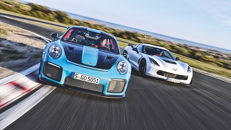 Porsche 911 GT2 RS kontra Chevrolet Corvette Z06