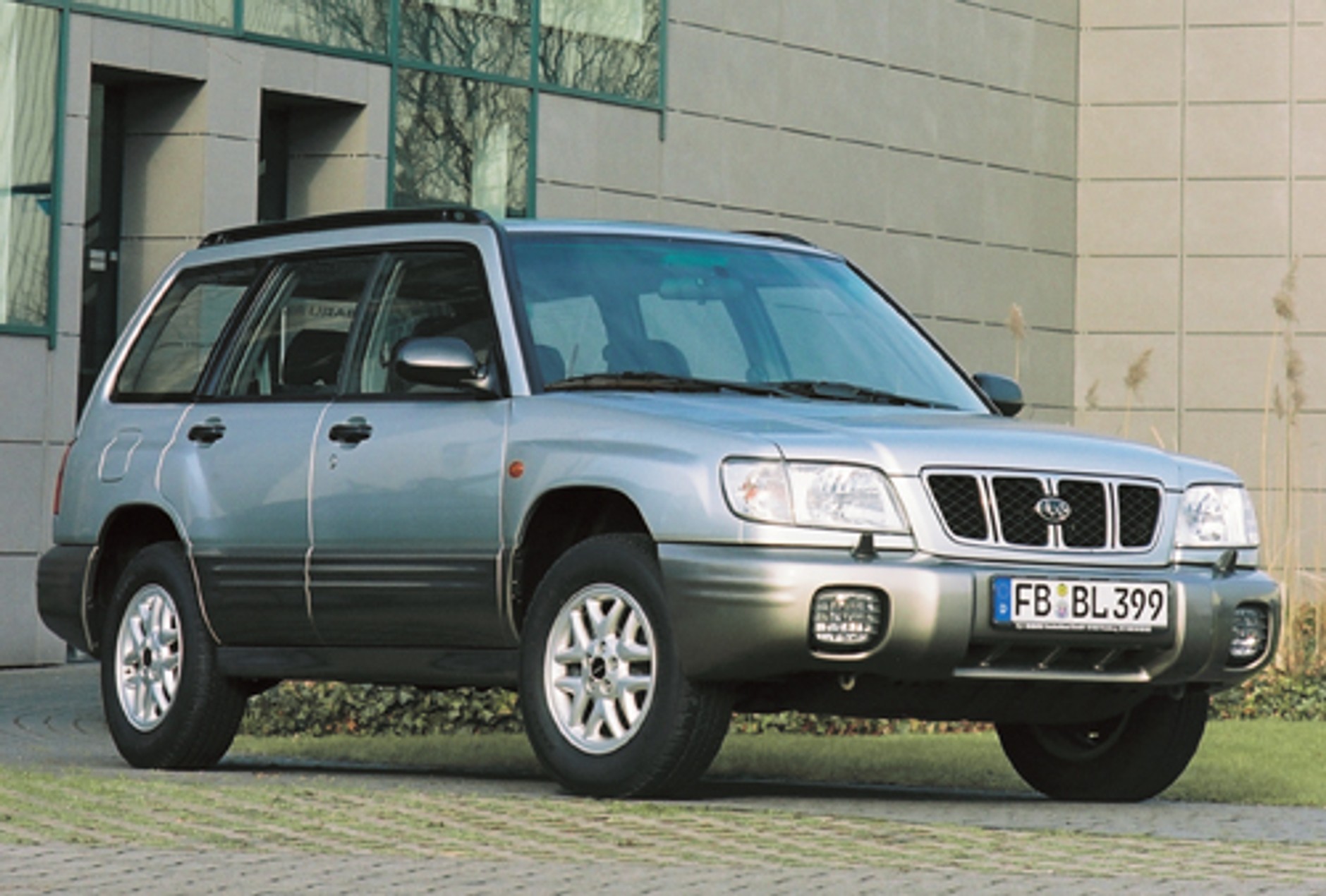 Raport TUV 2009: samochody 6- i 7-letnie - Niespodzianek nie było