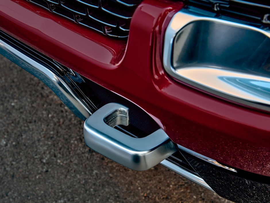 Jeep Wagoneer 11