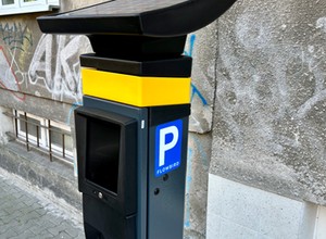 Wypróbowałem nowy parkomat. Jest lepszy, ale nie zapłacisz gotówką
