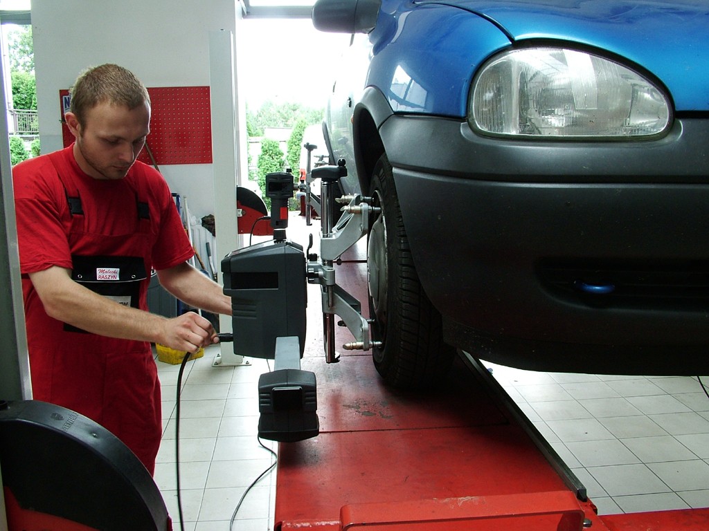 Wymiana opon bez tajemnic. Zobacz na co zwrócić uwagę warsztacie