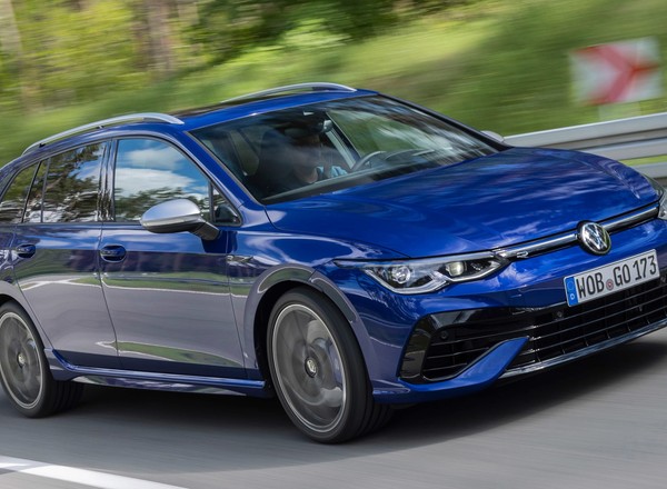 Nowy Volkswagen Golf R Variant, czyli kombi, które "pójdzie bokiem"