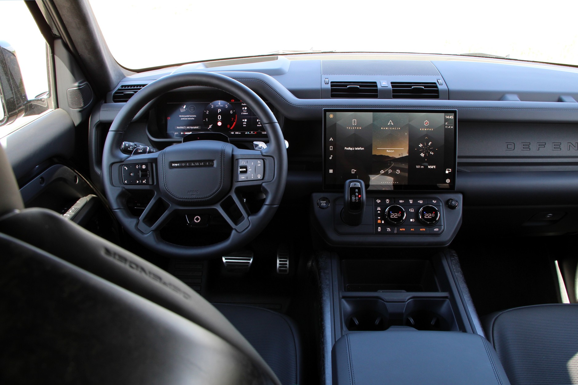 Land Rover Defender OCTA