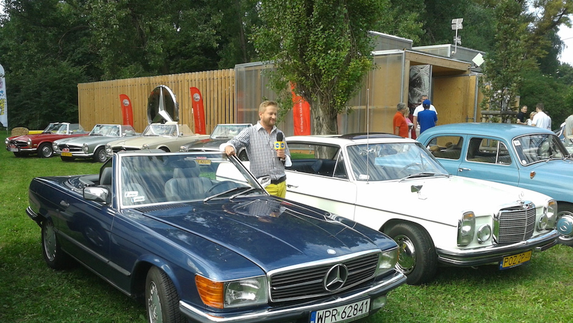 Mercedes W107