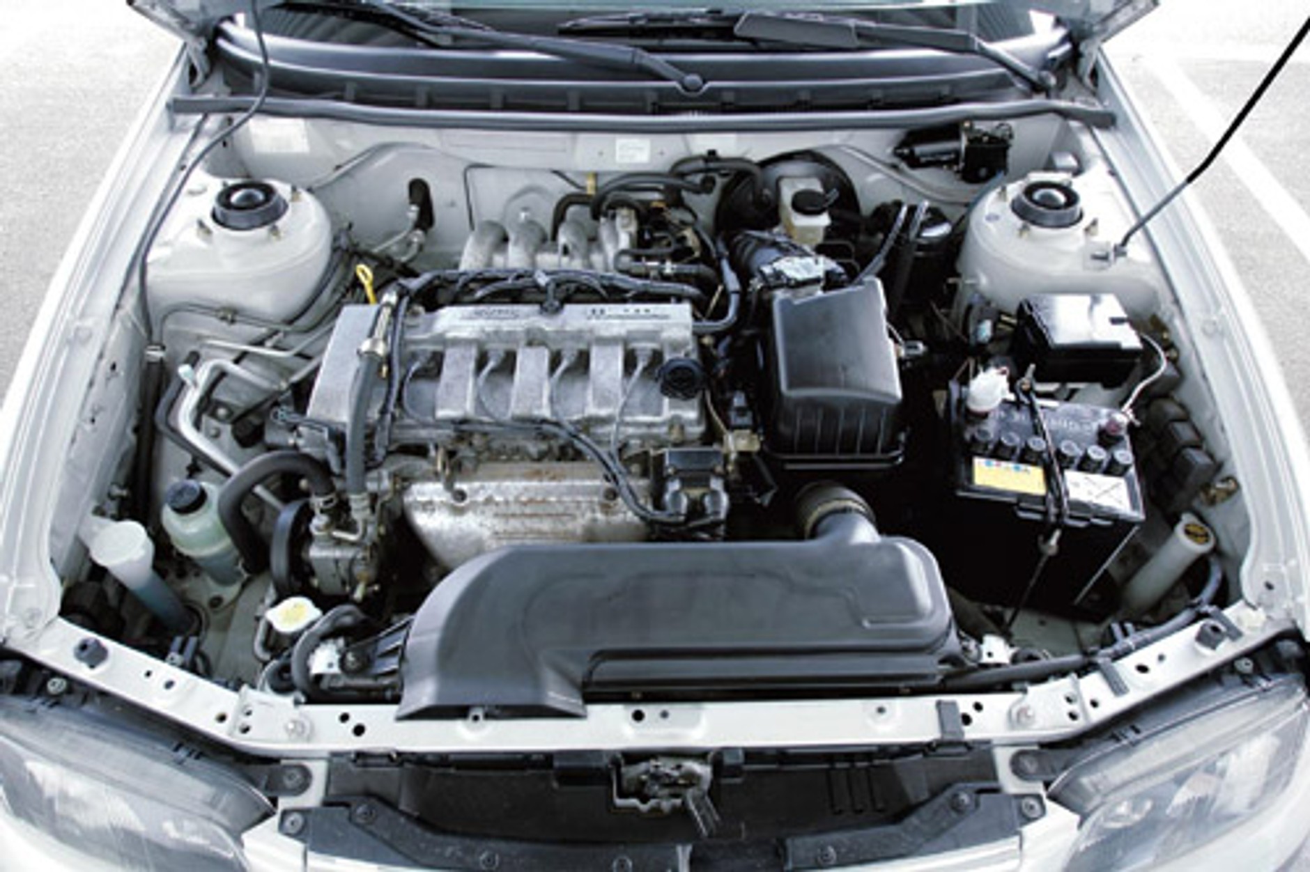 Honda Accord, Mazda 626, Nissan Primera, Toyota Avensis - Mocarze klasy średniej