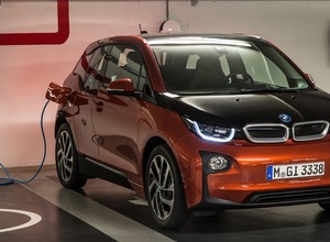 W blokach też naładujemy auta elektryczne. Nowe obietnice deweloperów
