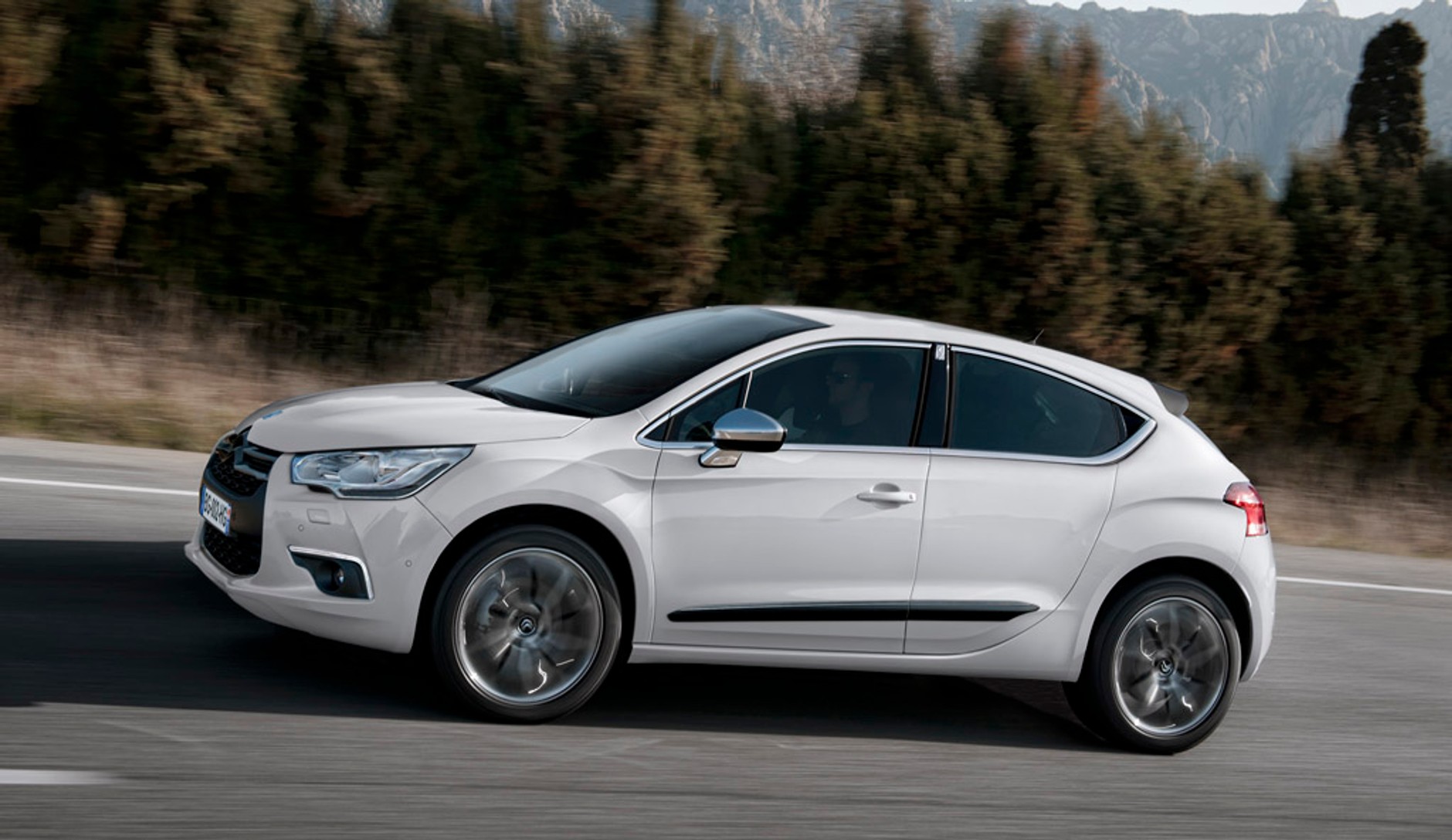 Citroen DS4: auto nie dla sztywniaków