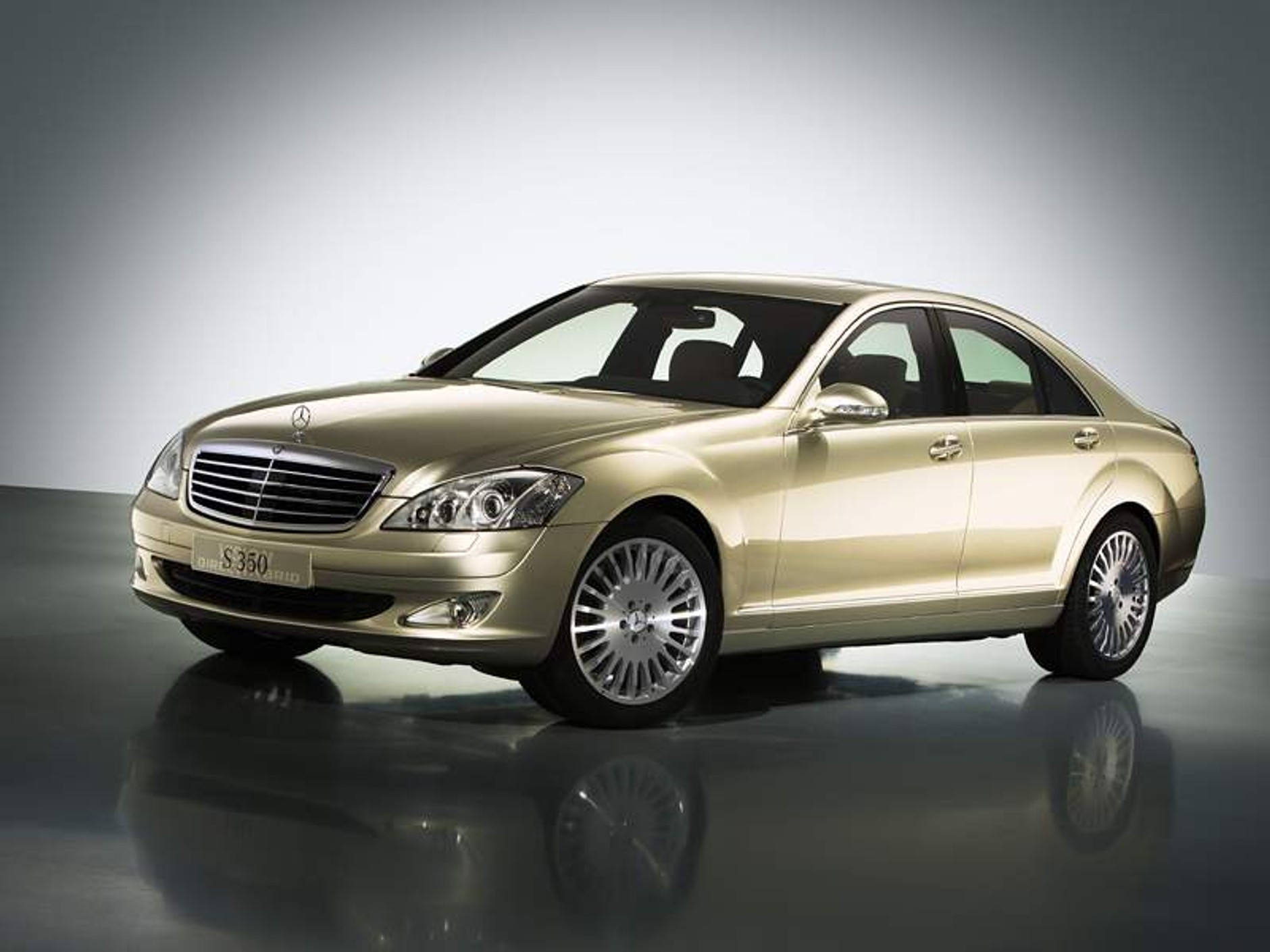 Hybrydowy Mercedes-Benz klasy S pojawi się na rynku w roku 2008