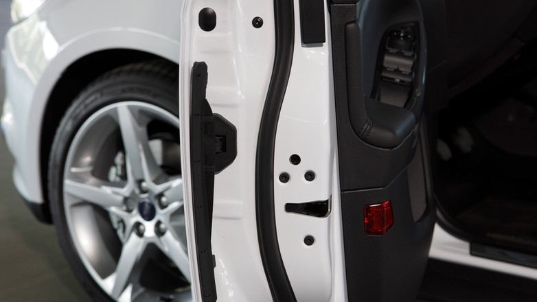 Ford wie jak nie obić drzwi