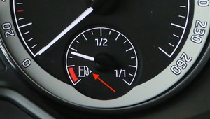 W ten sposób unikniesz wpadki podczas tankowania. Każdy kierowca powinien to wiedzieć