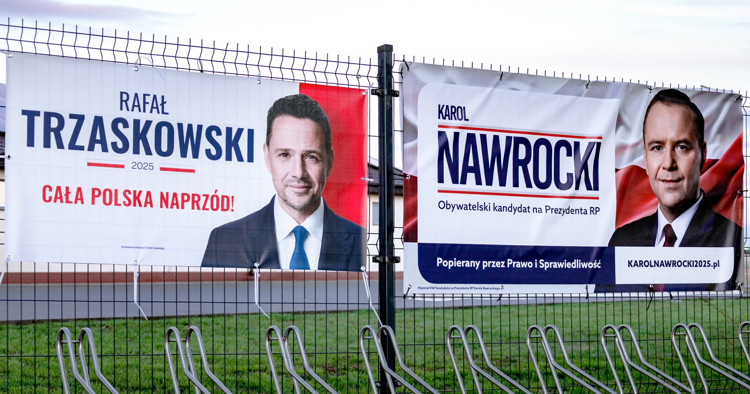 Jakie samochody mają Rafał Trzaskowski i Karol Nawrocki?