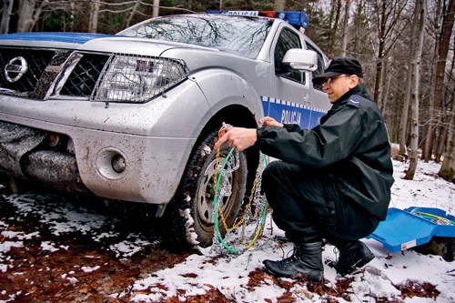 Nissan Pathfinder 2.5 - W służbie policji