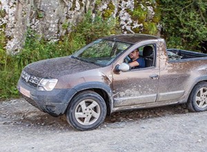Dacia Duster pick-up: tajemniczy test
