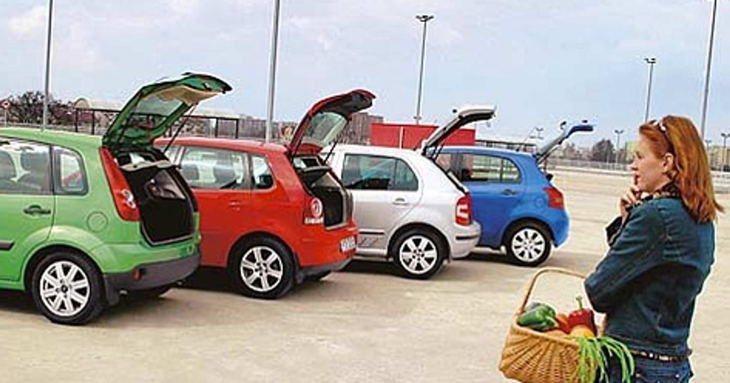 Ford Fiesta, VW Polo, Toyota Yaris, Skoda Fabia - Którym autem na zakupy?