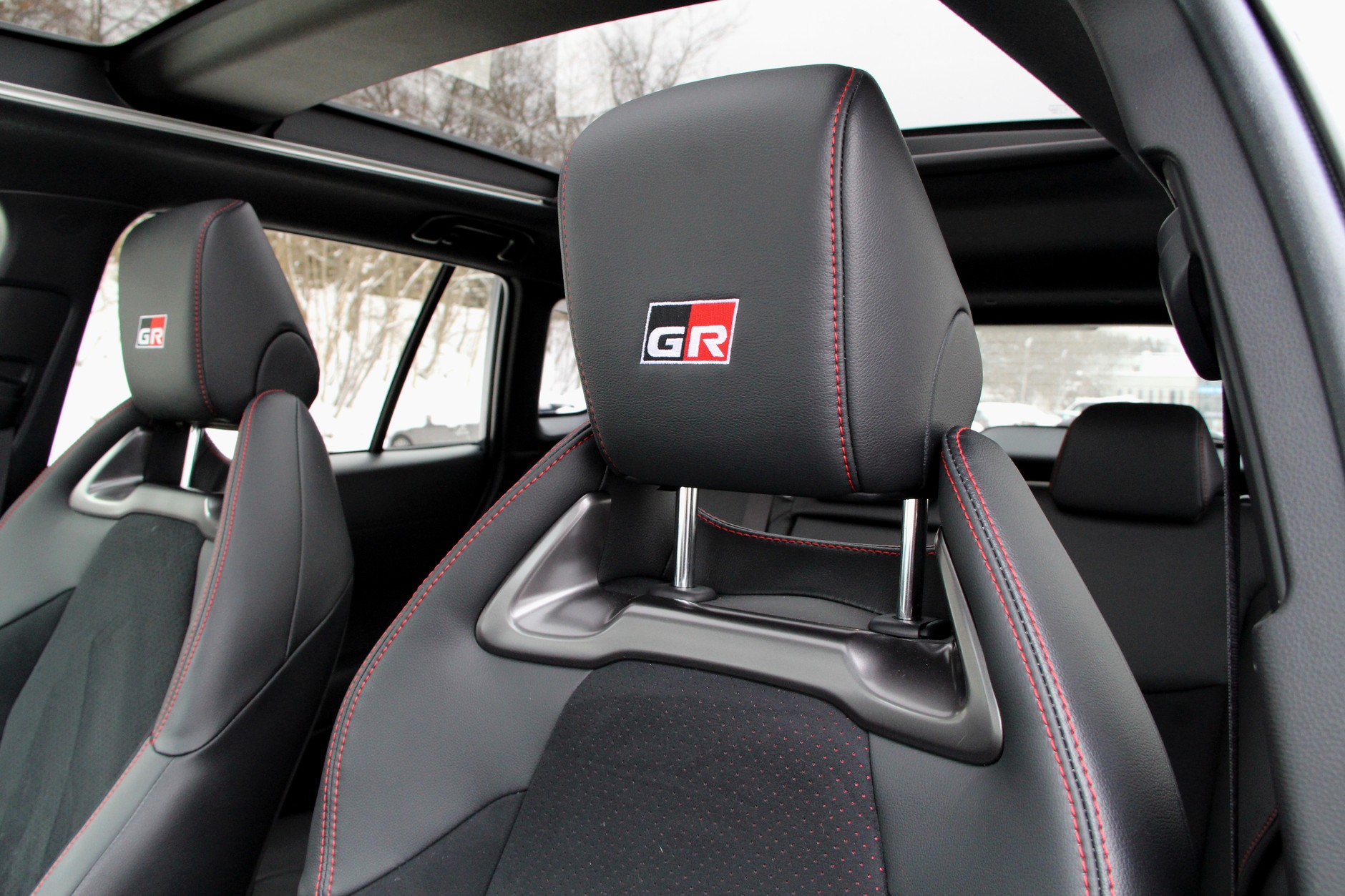 Toyota Corolla Cross 2.0 Hybrid GR Sport 