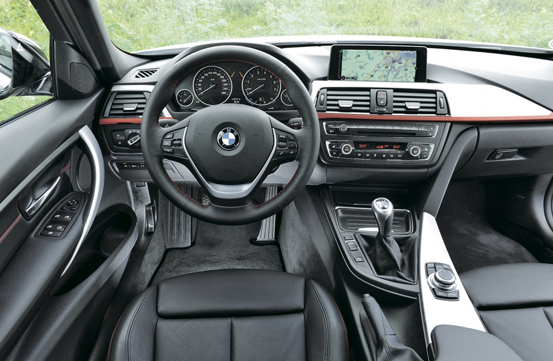 Audi A3 kontra BMW 316i: porównanie eleganckich sedanów