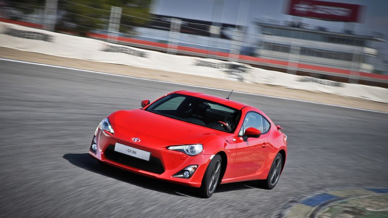 Toyota GT 86: udany następca Celiki