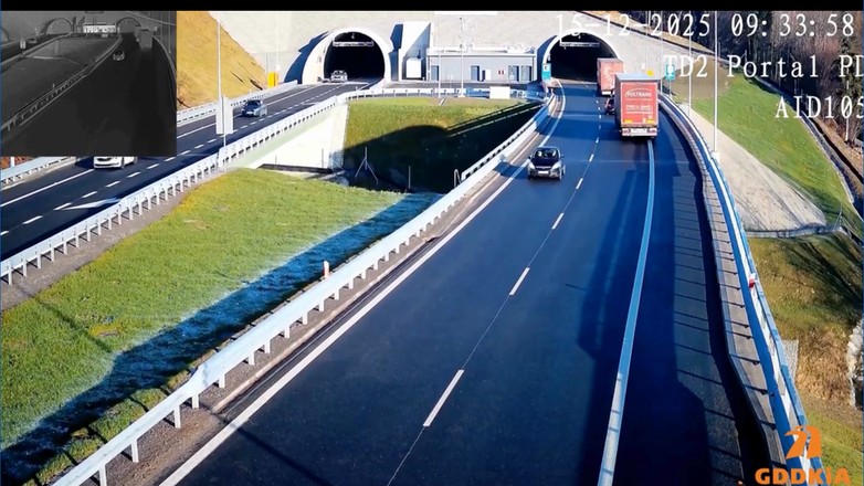 Kierowca Opla zawrócił przed tunelem na drodze S1. Ogromne zagrożenie