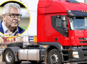 Ryszard Czarnecki miał jeździć do pracy ciągnikiem Iveco. Sprawdziliśmy, ile kosztuje