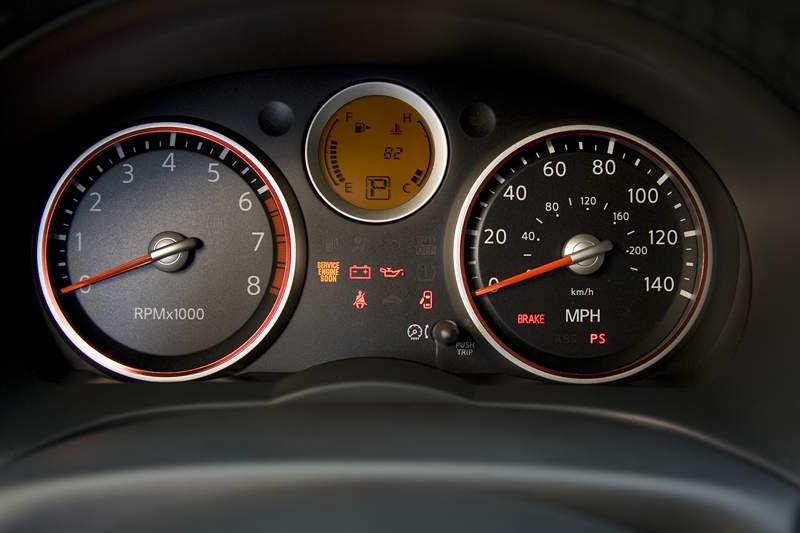 Nissan Sentra SE-R – kompaktowy i drapieżny