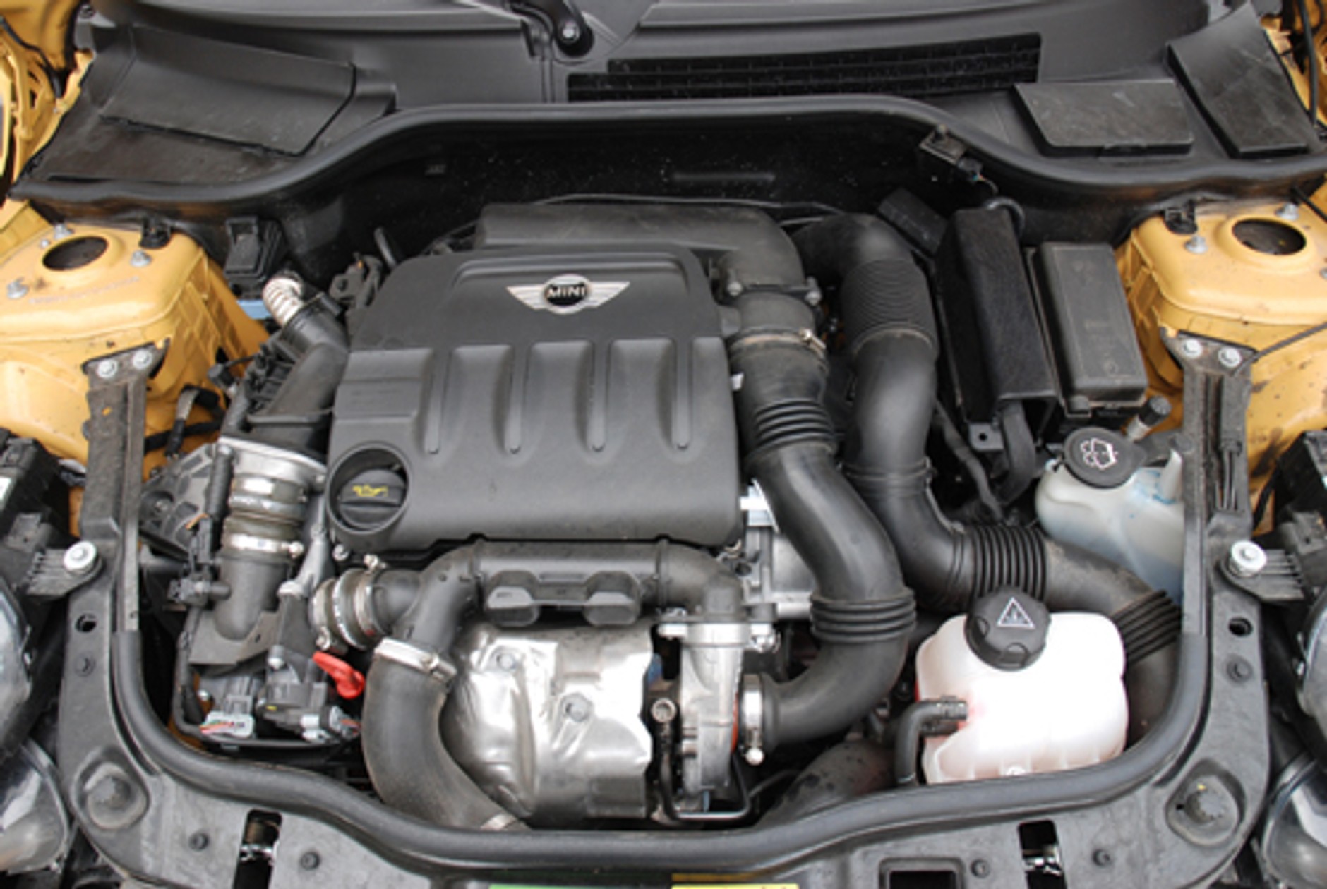 Mini Cooper D - Twardziel-gadżeciarz