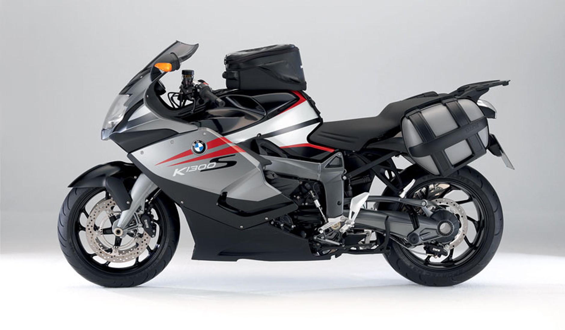 BMW Motorrad 2009: K 1300 S, K 1300 R, K 1300 GT (3x wideo HD!)