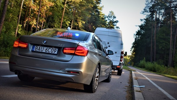 Policjanci zatrzymali skradzionego busa. W środku odkryli coś jeszcze [WIDEO]