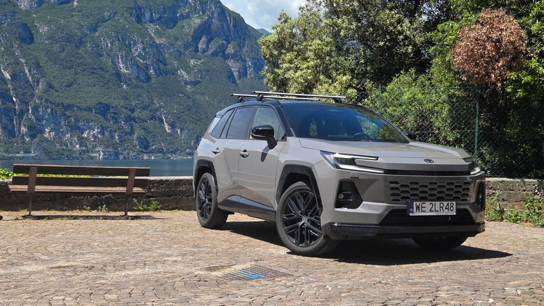 Nowa Toyota RAV4 nie chce dużo palić nawet w długich trasach