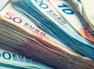 Rekordowa liczba oszustw przy sprzedaży polis OC we Włoszech. Ponad 2 mln osób ma teraz problem