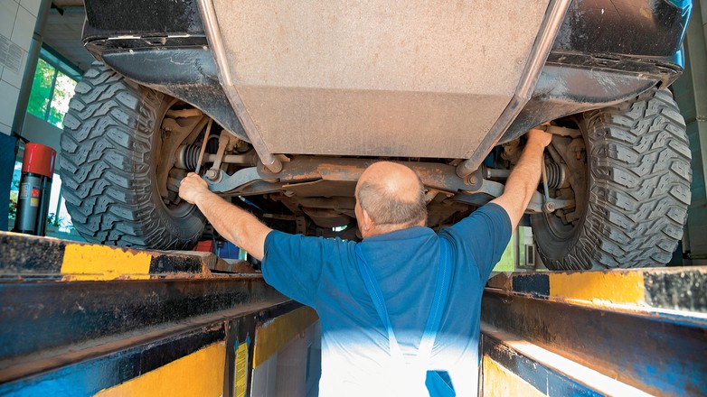 Jak usunąć luzy w zawieszeniu?