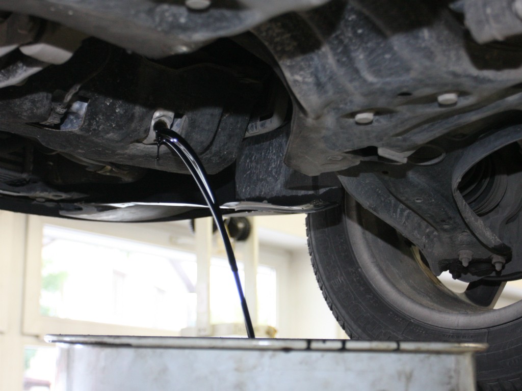 Zużyty olej silnikowy