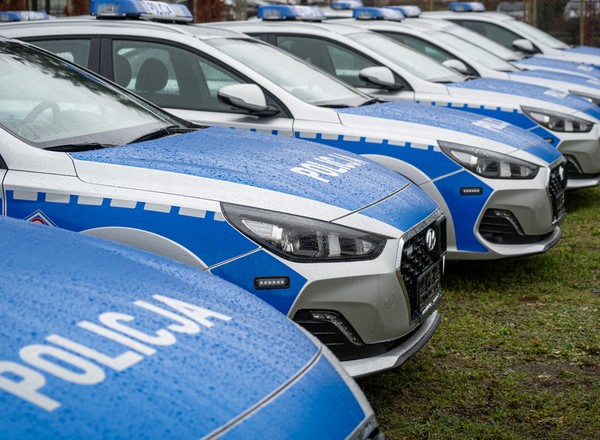 Nowe radiowozy dla drogówki