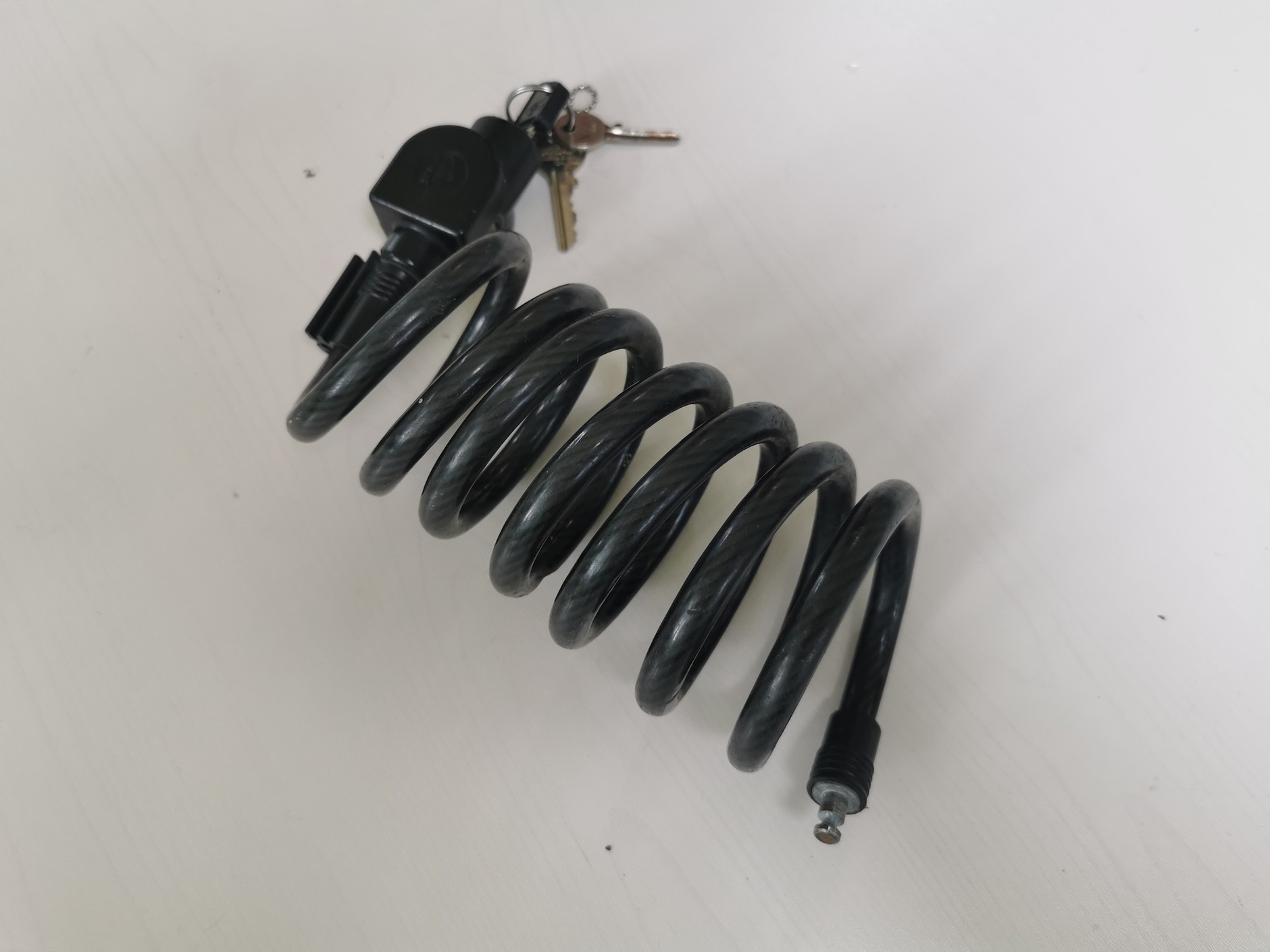 LInka zabezpieczająca rower jedynie w podstawowym stopniu