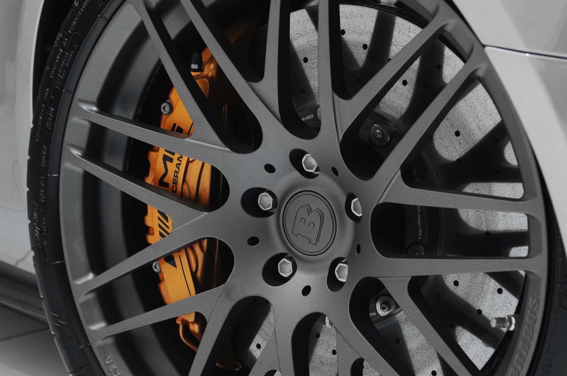 Mercedes SLS AMG Roadster od Brabusa