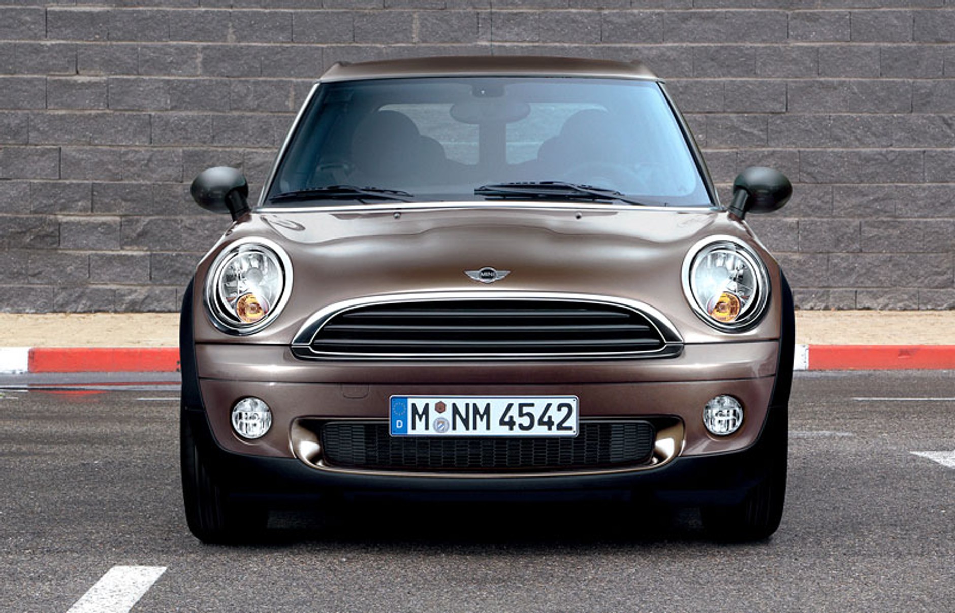 Mini One i Mini One Clubman z nowymi silnikami 1,4 (75 KM) i 1,4 (95 KM)